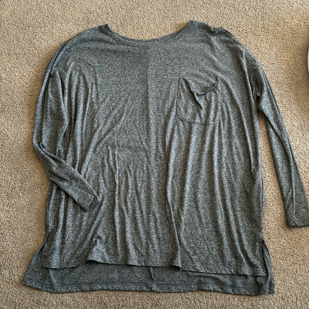 Abercrombie and Fitch top
